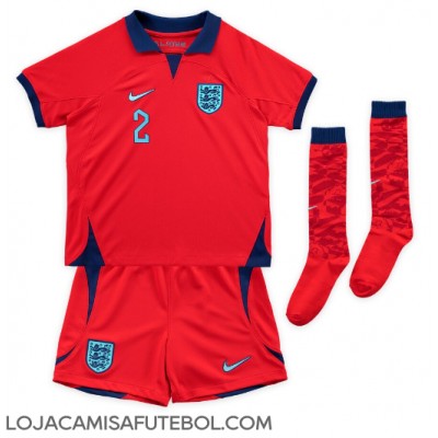 Camisa de Futebol Inglaterra Kyle Walker #2 Equipamento Secundário Infantil Mundo 2022 Manga Curta (+ Calças curtas)